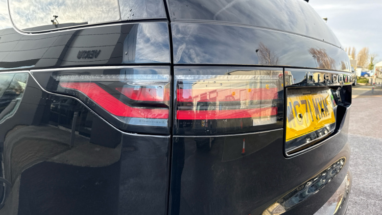 Land Rover Discovery 3.0 P360 R-Dynamic SE 5dr Auto Petrol Station Wagon